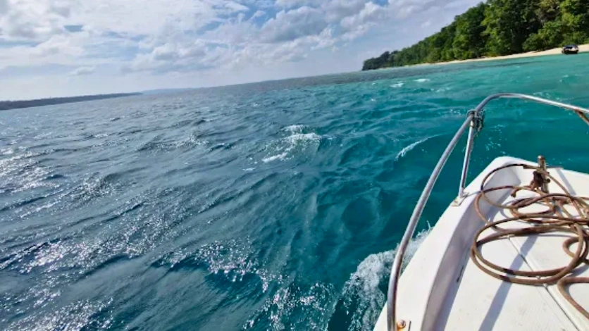Jolly Buoy Island View from Boat